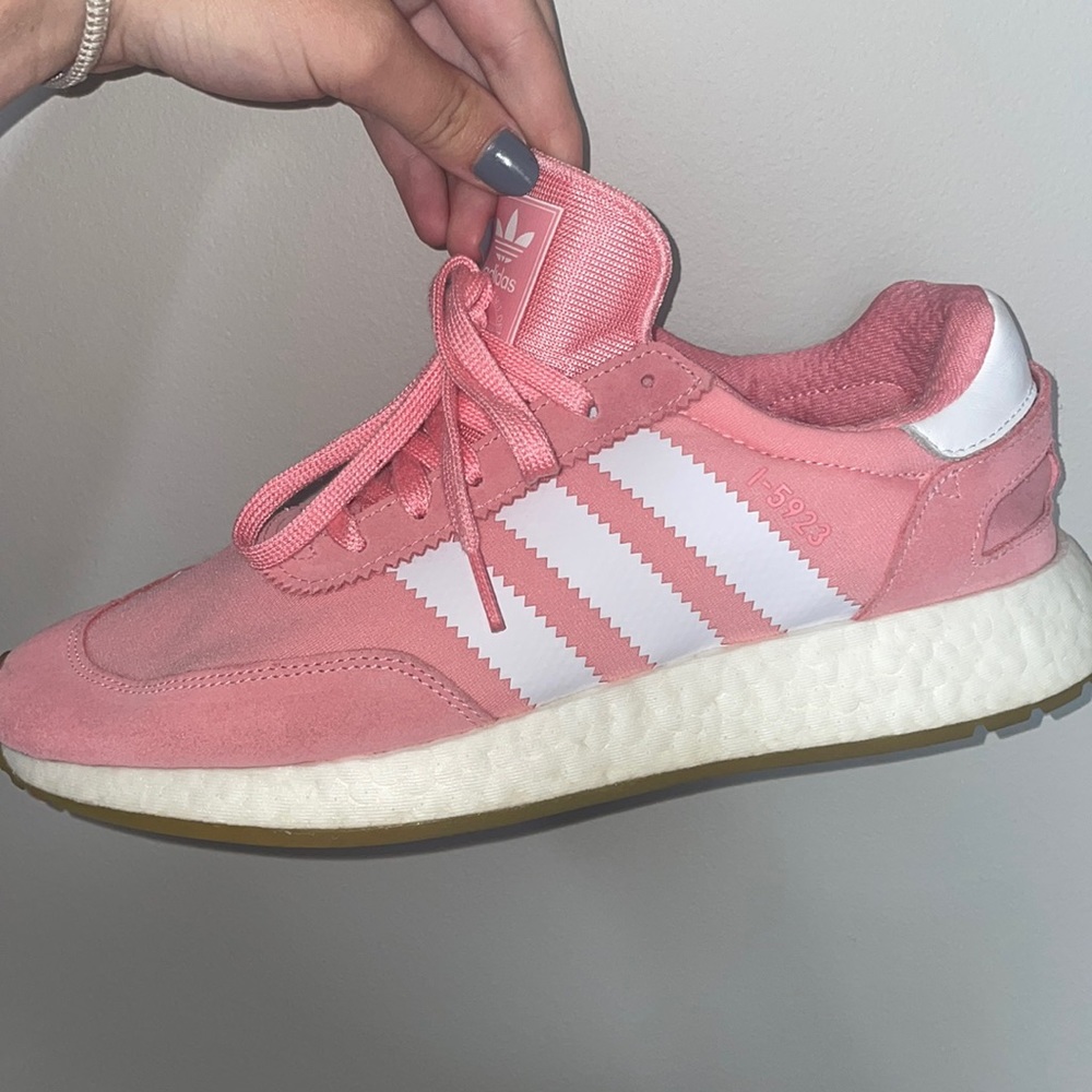 Adidas Iniki